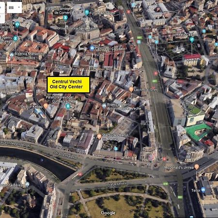 Domum Unirea, Across The Street Of Old City Center Bukarest Exteriör bild